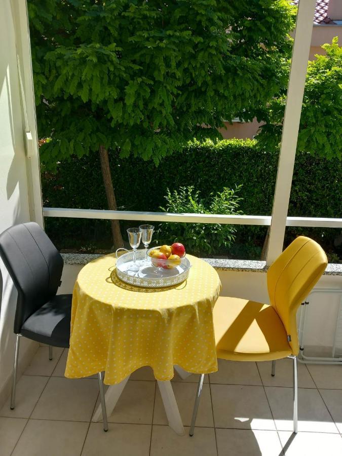 Studio Apartman Marija Petrcane Exterior photo